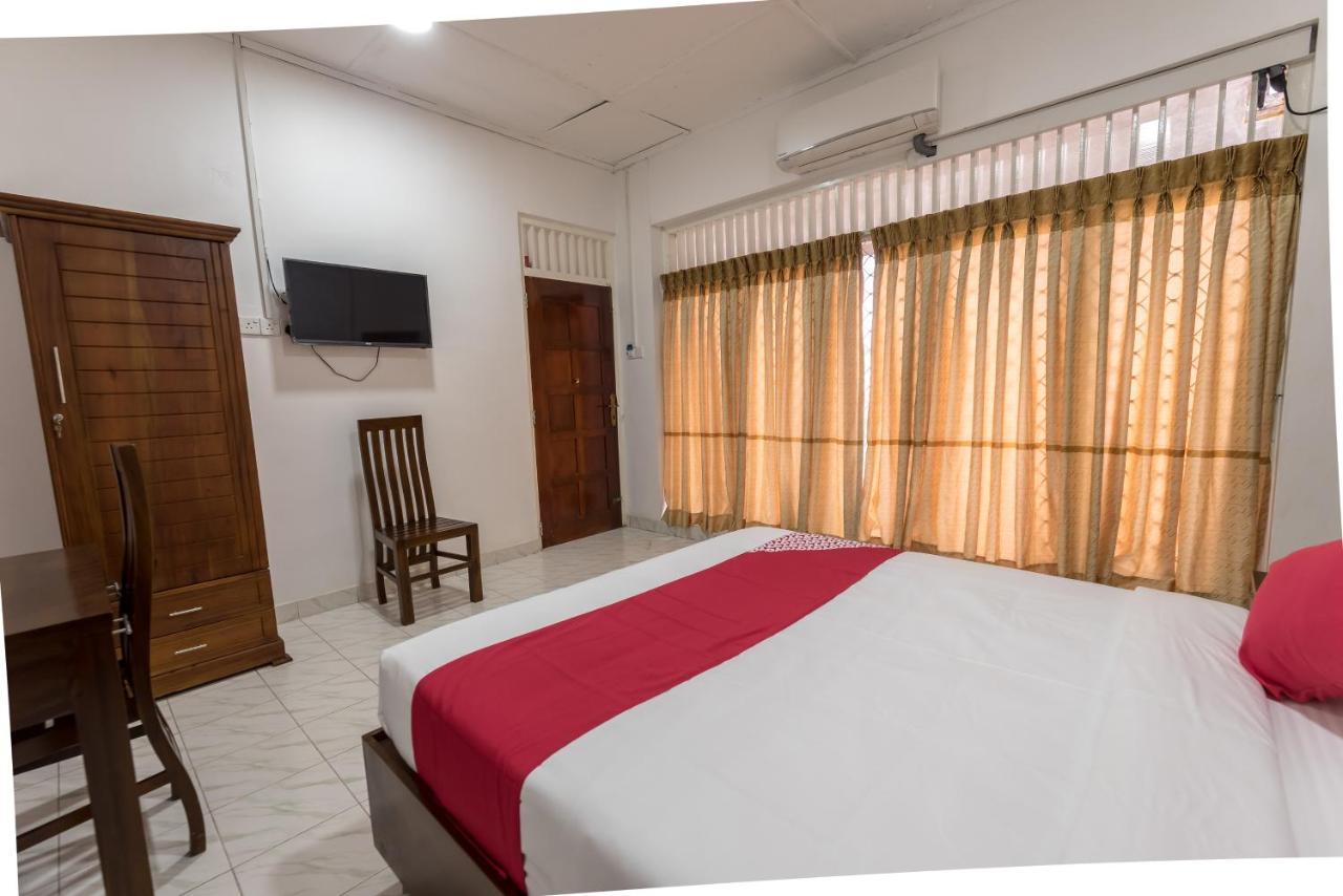 Oyo 102 Metro Marine Drive Hotel Colombo Esterno foto